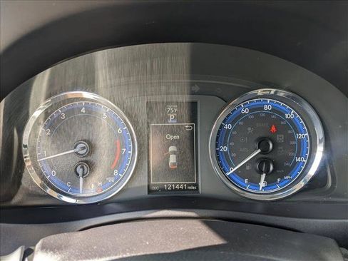 Used 2017 Toyota Corolla SE image 10