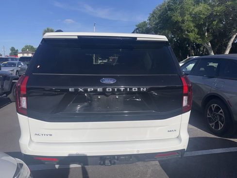 Used 2025 Ford Expedition Max Active image 3
