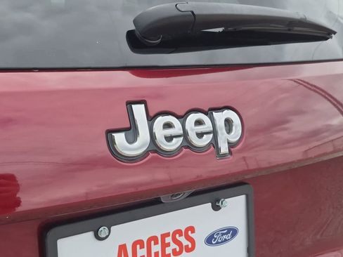Used 2022 Jeep Grand Cherokee Limited RWD image 31