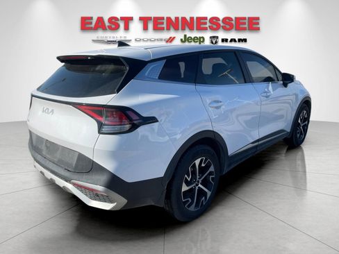 Used 2023 Kia Sportage EX image 3