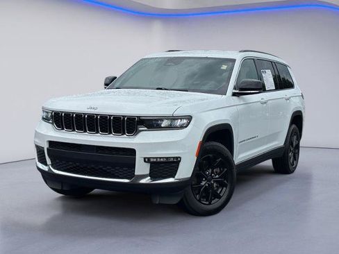Used 2024 Jeep Grand Cherokee L Limited AWD/4WD image 2