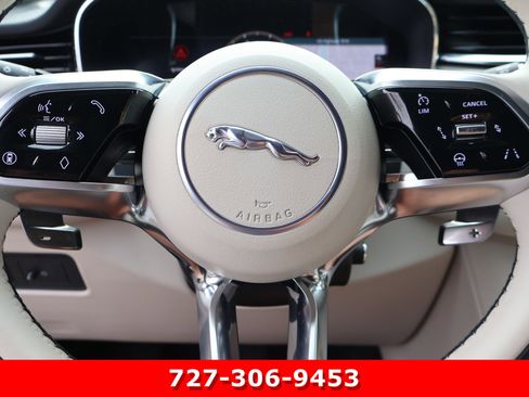 Used 2026 Jaguar F-PACE R-Dynamic S image 23