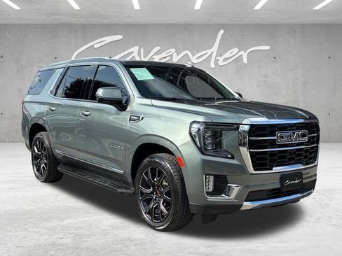 Used 2024 GMC Yukon SLT w/ SLT Luxury Package AWD/4WD image 2
