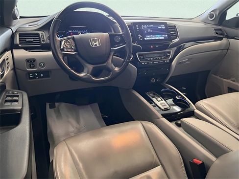 Used 2021 Honda Pilot Touring image 25