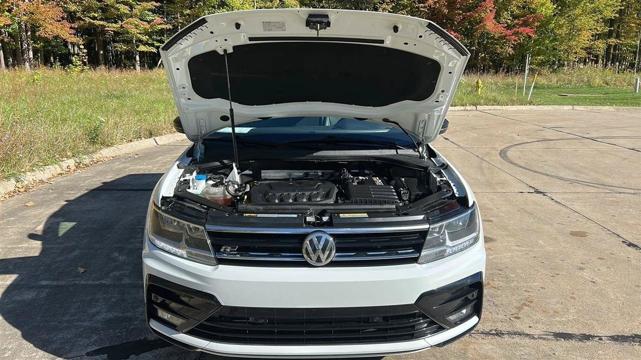 Used 2021 Volkswagen Tiguan SE R-Line AWD/4WD image 20