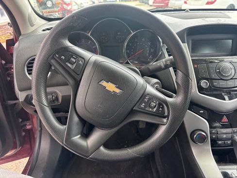 Used 2015 Chevrolet Cruze LT FWD image 15