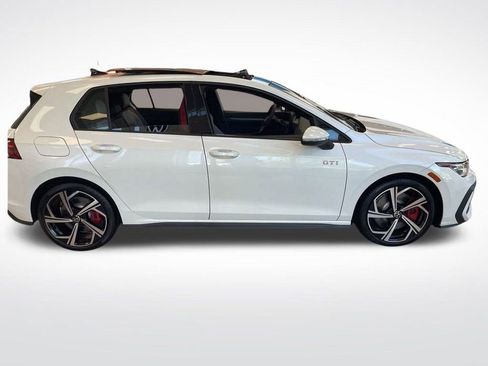 New 2025 Volkswagen GTI SE image 2
