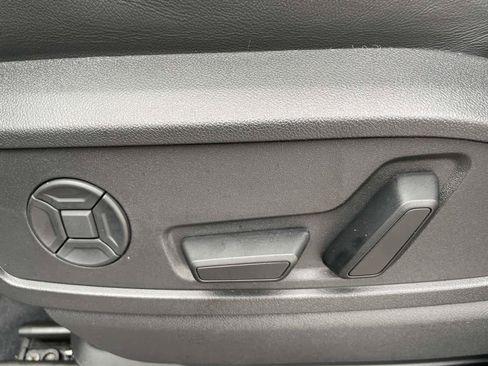 Certified 2025 Audi Q5 Premium Plus w/ Premium Plus AWD/4WD image 18