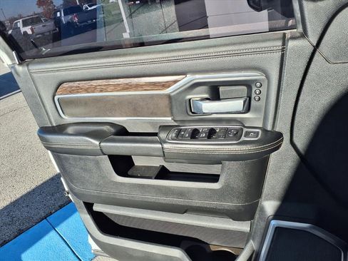 Used 2021 RAM 3500 Laramie image 21