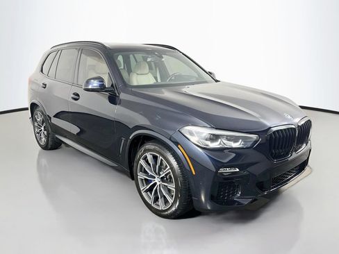 Used 2021 BMW X5 xDrive40i w/ M Sport Package AWD/4WD image 3