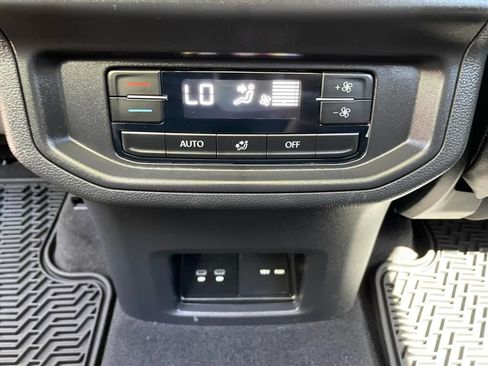 Used 2026 Volkswagen Atlas Peak Edition AWD/4WD image 10