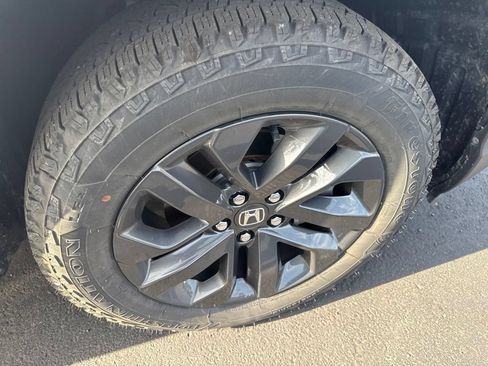 Used 2025 Honda Ridgeline Sport image 35
