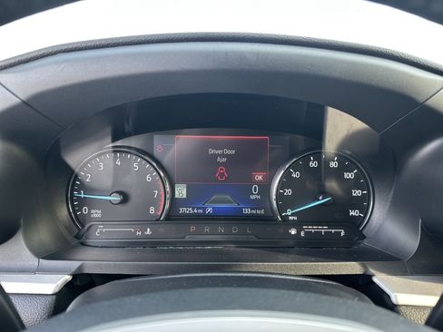 Used 2022 Ford Explorer XLT w/ Equipment Group 202A image 21