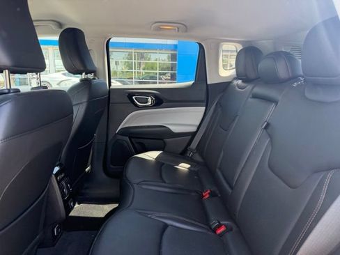 Used 2022 Jeep Compass Limited AWD/4WD image 11