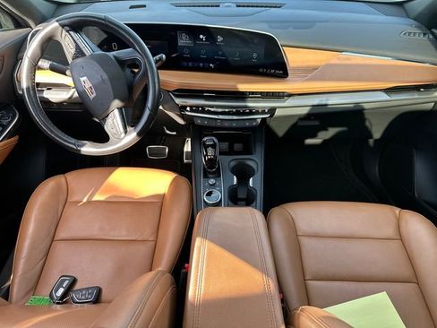 Used 2024 Cadillac XT4 Sport image 21