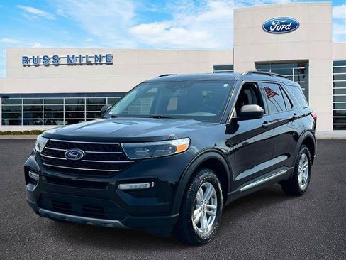 Used 2022 Ford Explorer XLT w/ Equipment Group 202A AWD/4WD image 6
