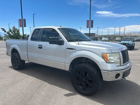 Used 2010 Ford F150 XLT AWD/4WD image 4