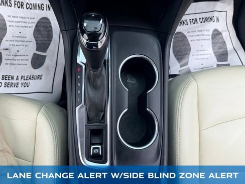 Used 2018 Chevrolet Equinox LT AWD/4WD image 21
