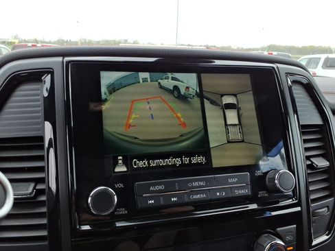 Used 2021 Nissan Titan PRO-4X w/ Pro-4x Convenience Package image 22