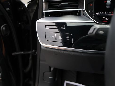 Used 2024 Audi A8 L 3.0T w/ Comfort Plus Package AWD/4WD image 37