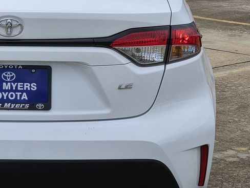 Used 2026 Toyota Corolla LE FWD image 9