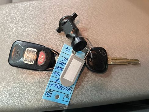 Used 2018 Hyundai Elantra SE w/ SE Connectivity Package 04 image 31