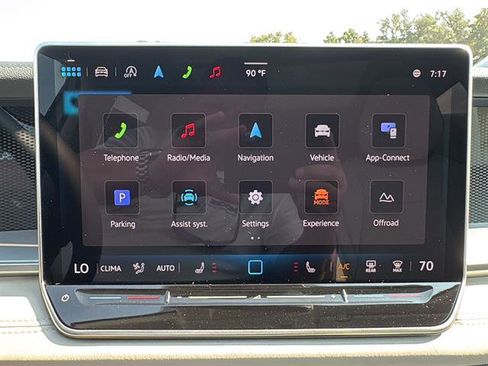 New 2025 Volkswagen Tiguan SE image 19