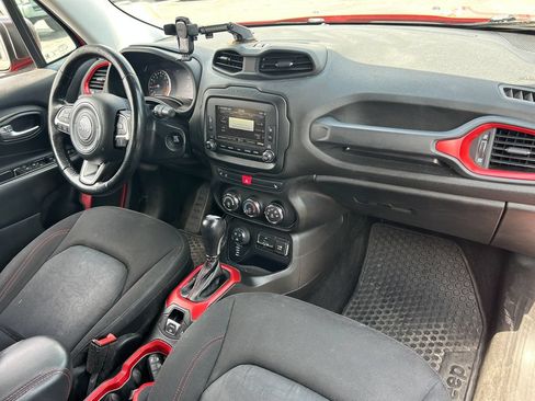Used 2016 Jeep Renegade Trailhawk AWD/4WD image 30