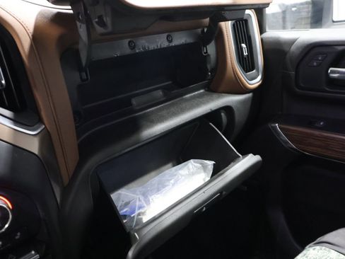 Used 2022 Chevrolet Silverado 3500 High Country w/ Safety Package II image 33