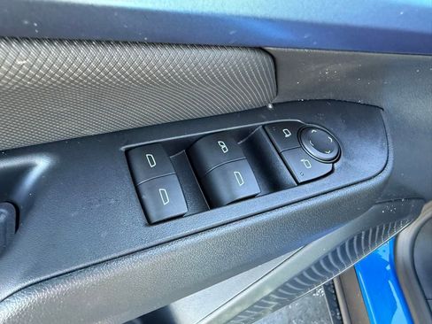 New 2026 Chevrolet Equinox EV LT image 21