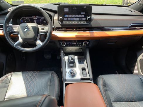 Used 2022 Mitsubishi Outlander SEL AWD/4WD image 16