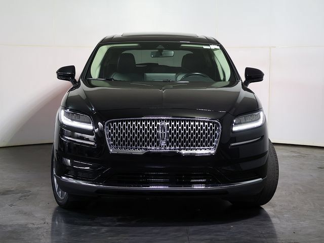 Used 2023 Lincoln Nautilus Reserve w/ Luxury Package AWD/4WD image 9