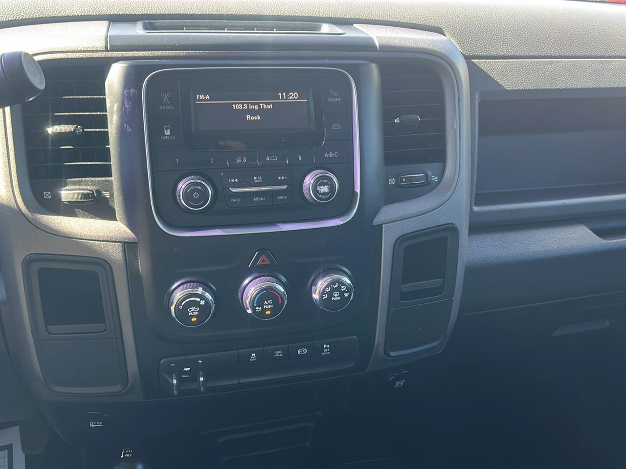 Used 2017 RAM 2500 Tradesman w/ Chrome Appearance Group AWD/4WD image 18