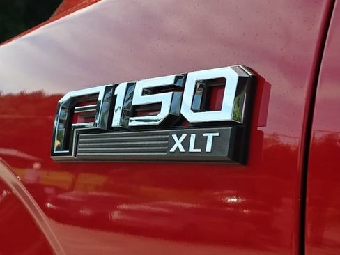 Used 2017 Ford F150 XLT w/ Equipment Group 302A Luxury RWD image 9