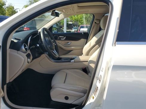 Used 2021 Mercedes-Benz GLC 300 image 19