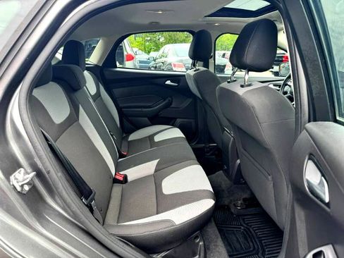 Used 2012 Ford Focus SE image 16