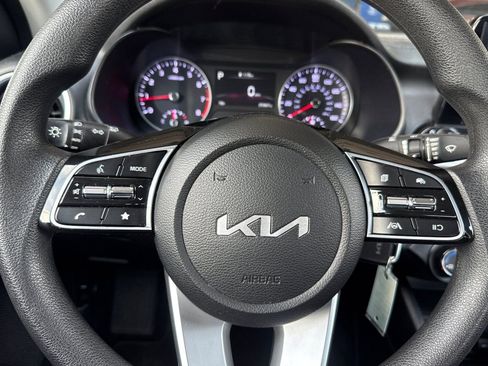 Used 2023 Kia Forte LXS FWD image 32