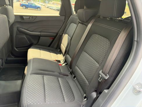 Used 2025 Ford Escape Active AWD/4WD image 11