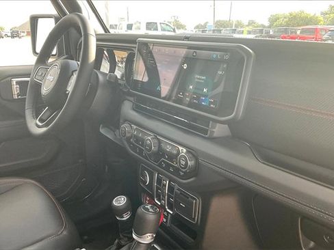 New 2025 Jeep Wrangler Unlimited Rubicon image 8