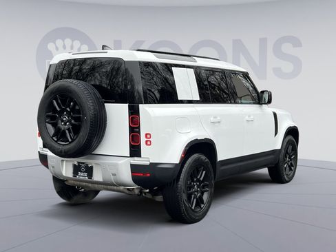 Used 2025 Land Rover Defender 110 S image 5
