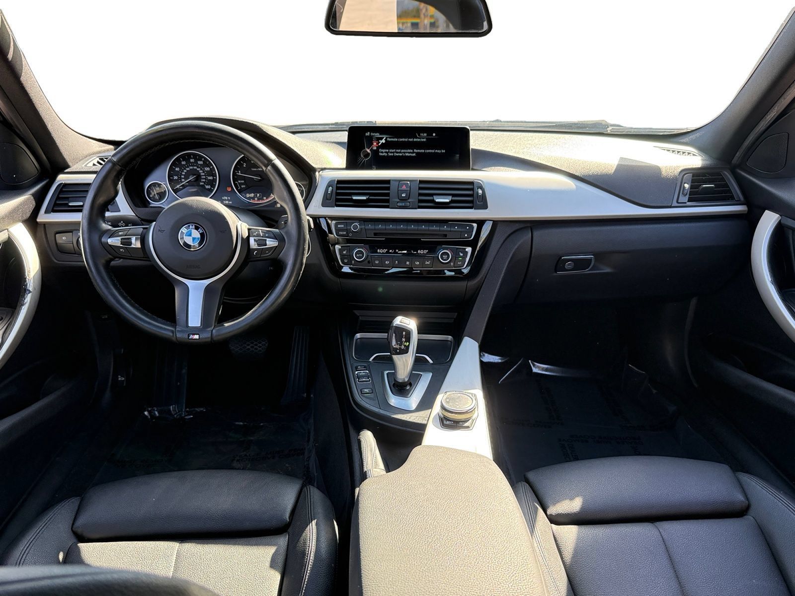 Used 2016 BMW 320i Sedan RWD image 11