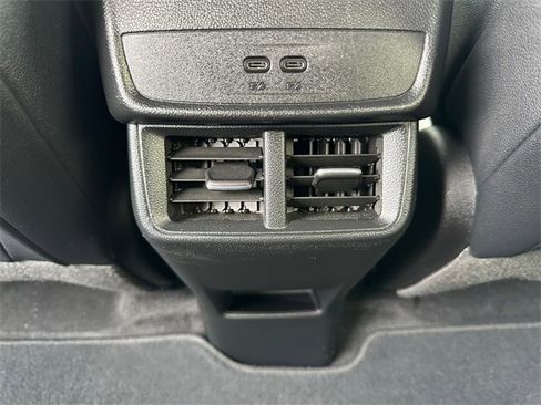 Used 2025 Chevrolet Equinox ACTIV image 33