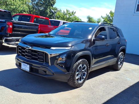 Used 2025 Chevrolet Equinox ACTIV w/ Safety and Technology Package AWD/4WD image 3