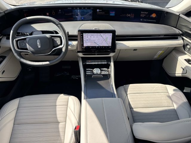 New 2026 Lincoln Nautilus Reserve w/ Jet Appearance Package AWD/4WD image 16