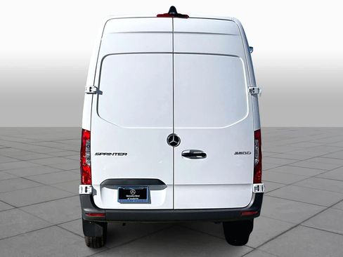 New 2025 Mercedes-Benz Sprinter 2500 image 4
