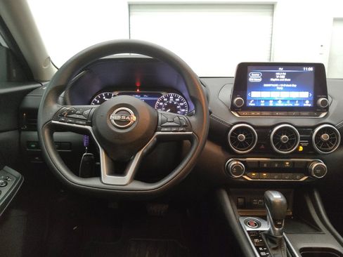 Used 2024 Nissan Sentra SV FWD image 22