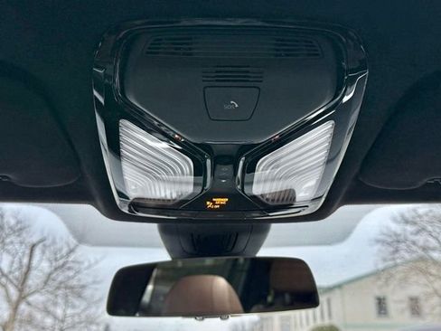 Used 2022 BMW X7 xDrive40i w/ M Sport Package image 38