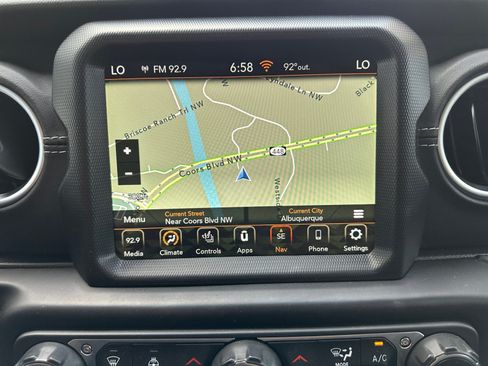 Used 2023 Jeep Wrangler Unlimited Sahara w/ Cold Weather Group AWD/4WD image 21
