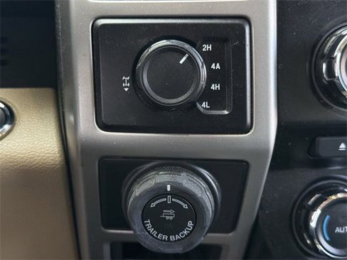 Used 2016 Ford F150 Lariat image 23