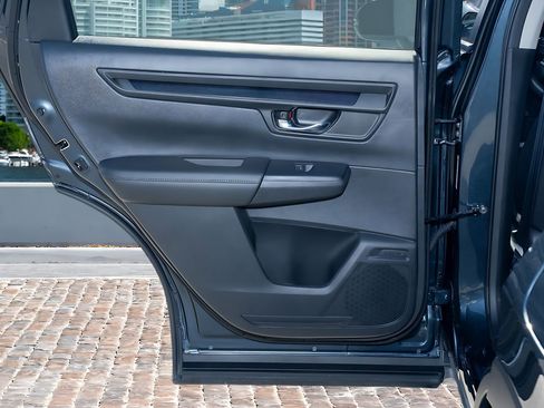 Used 2023 Honda CR-V EX image 12